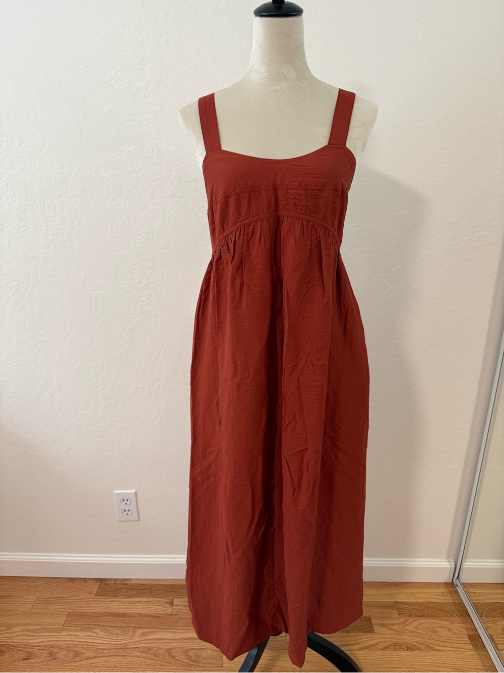 Banana Republic Sleeveless Rust Red Maxi Dress